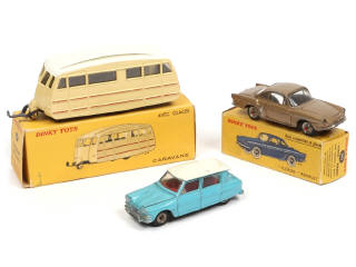 Lot 479 - DINKY TOYS (FRANCE) (3)