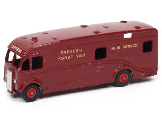 Lot 364 - DINKY TOYS (GB) (1)
