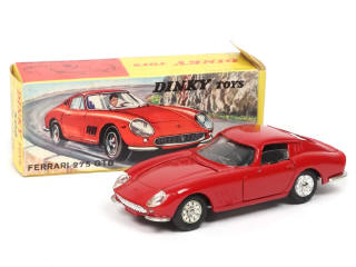 Lot 440 - DINKY TOYS (FRANCE) (1)