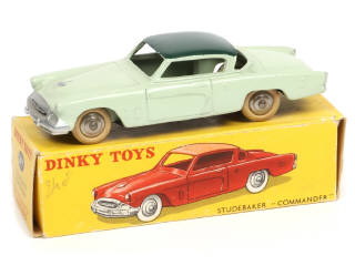 Lot 419 - DINKY TOYS (FRANCE) (1)