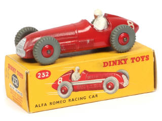 Lot 366 - DINKY TOYS (GB) (1)