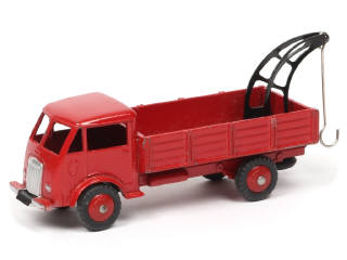 Lot 453 - DINKY TOYS (FRANCE) (1)