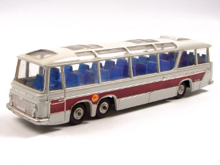 Lot 198 - DINKY TOYS GB (1)