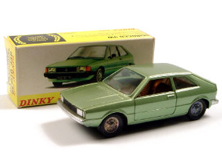 Lot 137 - DINKY TOYS FRANCE (1)