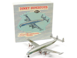 Lot 325 - DINKY TOYS (FRANCE) (1)