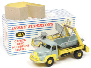 Lot 300 - DINKY TOYS (FRANCE) (1)