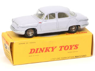 Lot 322 - DINKY TOYS (FRANCE) (1)