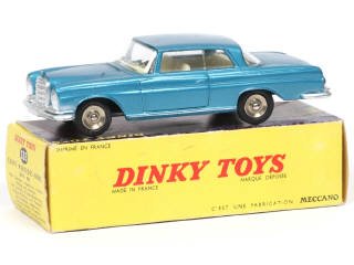 Lot 315 - DINKY TOYS (FRANCE) (1)