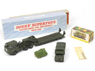 Lot 327 - DINKY TOYS (FRANCE) (2)