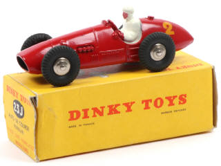 Lot 301 - DINKY TOYS (FRANCE) (1)