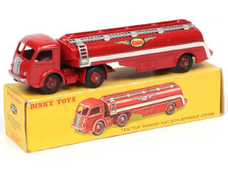 Lot 312 - DINKY TOYS (FRANCE) (1)
