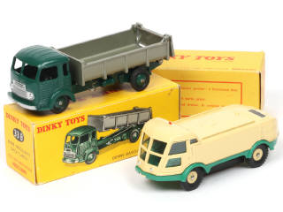 Lot 346 - DINKY TOYS (FRANCE) (2)