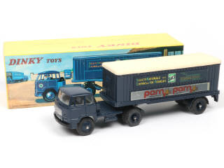 Lot 348 - DINKY TOYS (FRANCE) (1)