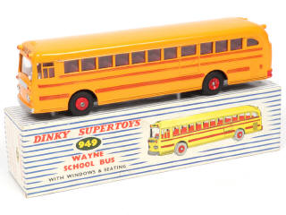 Lot 377 - DINKY TOYS (GB) (1)