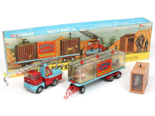 Lot 397 - CORGI TOYS (GB) (1)