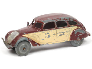 Lot 284 - DINKY TOYS (FRANCE) (1)