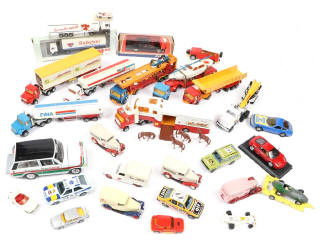 Lot 194 - DIVERS (29)