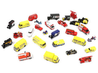 Lot 193 - DIVERS (29)