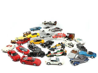 Lot 186 - DIVERS (32)