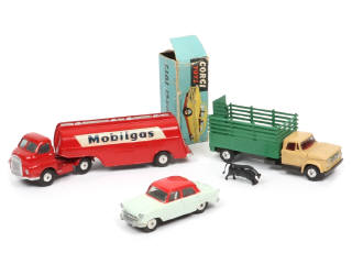 Lot 168 - CORGI TOYS (GB) (3)