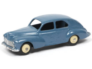 Lot 432 - DINKY TOYS (FRANCE) (1)
