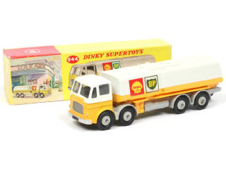 Lot 694 - DINKY TOYS (GB) (1)
