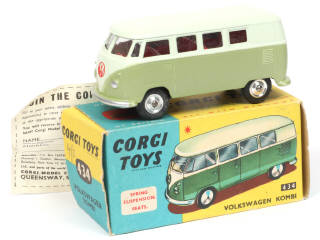 Lot 347 - CORGI TOYS (GB) (1)