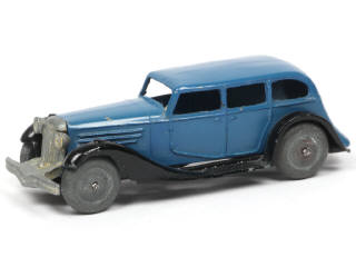 Lot 412 - DINKY TOYS (FRANCE) (1)
