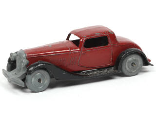 Lot 413 - DINKY TOYS (FRANCE) (1)