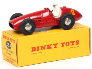 Lot 444 - DINKY TOYS (FRANCE) (1)