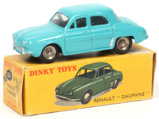 Lot 465 - DINKY TOYS (FRANCE) (1)