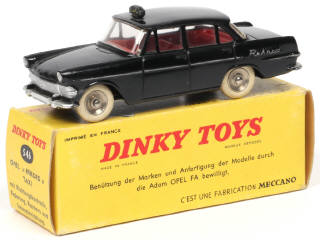 Lot 556 - DINKY TOYS (FRANCE) (1)