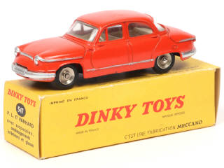 Lot 532 - DINKY TOYS (FRANCE) (1)