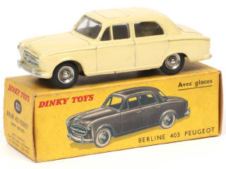 Lot 449 - DINKY TOYS (FRANCE) (1)