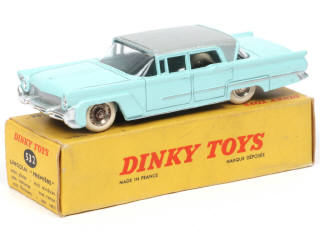 Lot 542 - DINKY TOYS (FRANCE) (1)