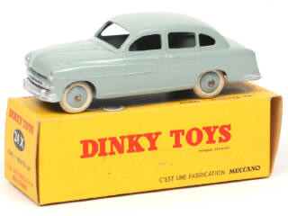 Lot 485 - DINKY TOYS (FRANCE) (1)