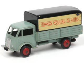 Lot 573 - DINKY TOYS (FRANCE) (1)