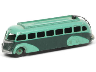Lot 564 - DINKY TOYS (FRANCE) (1)