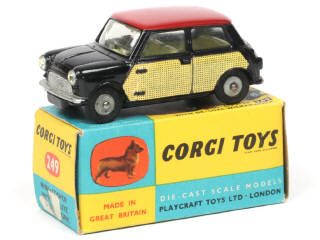 Lot 298 - CORGI TOYS (GB) (1)