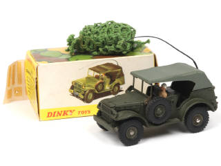 Lot 614 - DINKY TOYS (FRANCE) (1)