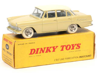 Lot 555 - DINKY TOYS (FRANCE) (1)