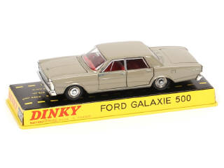 Lot 304 - DINKY TOYS (FRANCE) (1)