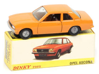 Lot 328 - DINKY TOYS (FRANCE) (1)