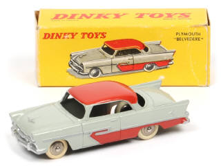 Lot 267 - DINKY TOYS (FRANCE) (1)