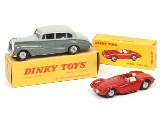 Lot 332 - DINKY TOYS (FRANCE) (2)