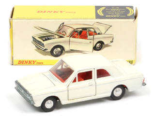 Lot 409 - DINKY TOYS (GB) (1)