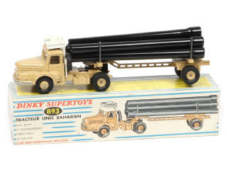 Lot 302 - DINKY TOYS (FRANCE) (1)