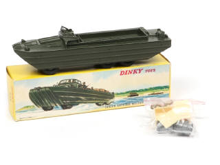 Lot 297 - DINKY TOYS (FRANCE) (1)