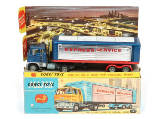 Lot 391 - CORGI TOYS (GB) (1)