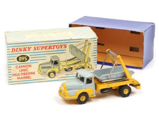 Lot 303 - DINKY TOYS (FRANCE) (1)